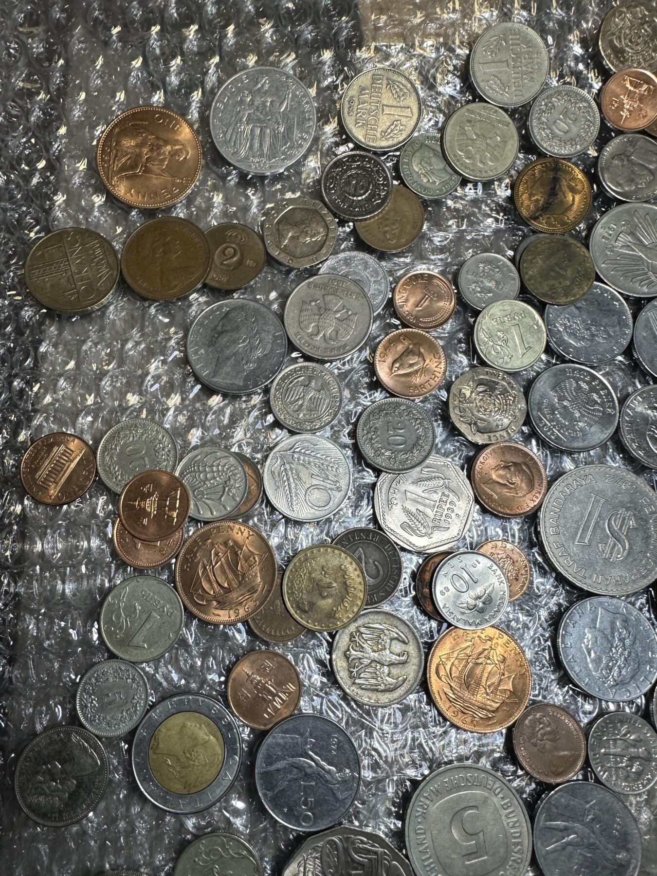 批量日本钱币，章 批量外币110枚，各种品种
