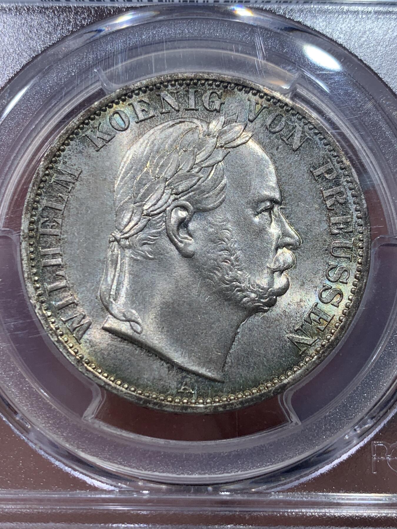 《竞宝斋》第327场 周日，周一，2场连拍 （全场包邮） PCGS MS66 1866年德国普鲁士普奥战争胜利纪念流通1泰勒 蓝绿环彩包浆 不可多得的状态