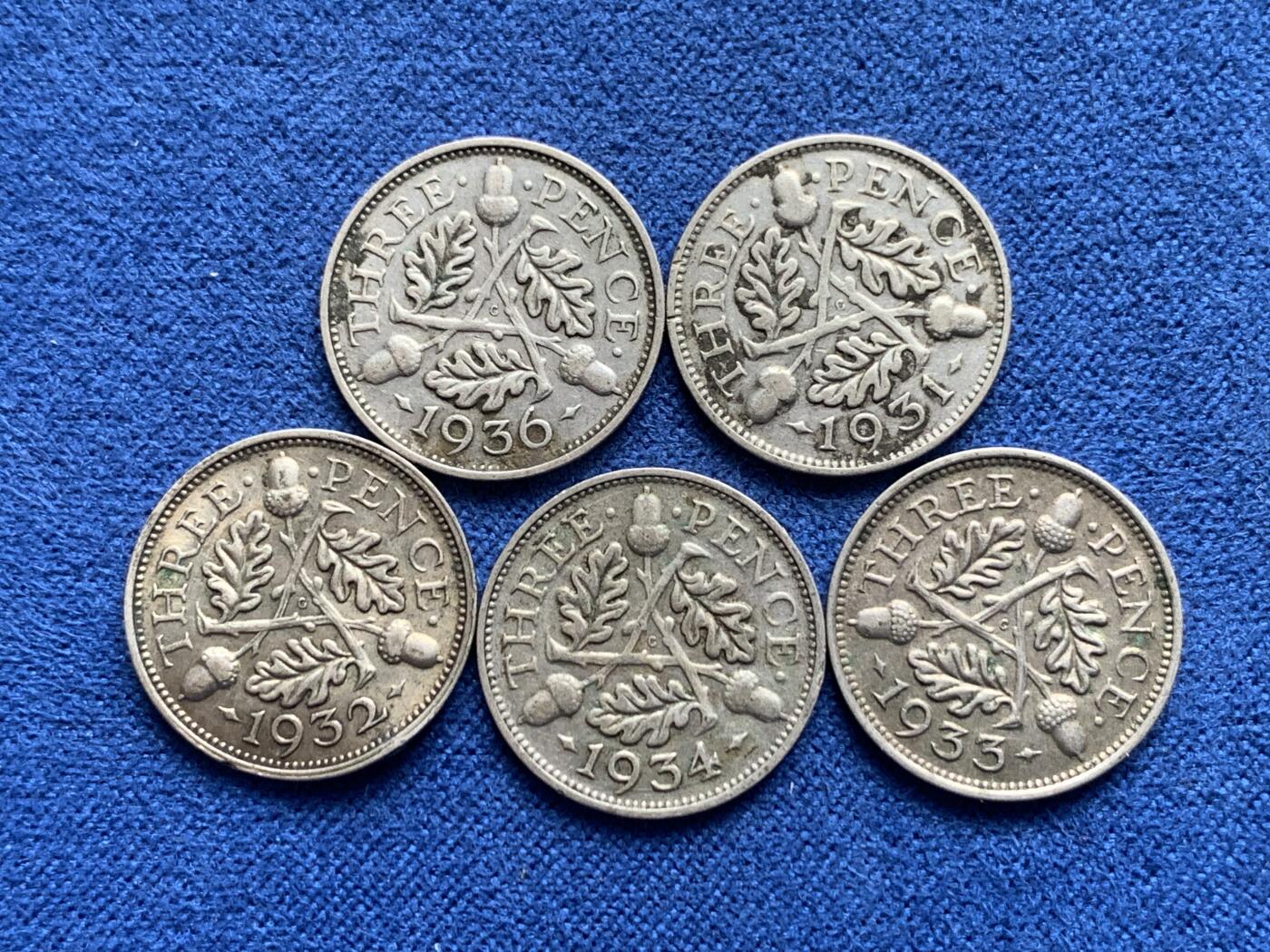 《竞宝斋》第327场 周日，周一，2场连拍 （全场包邮） 5枚一组 英国乔治五世3便士银币 细节见图