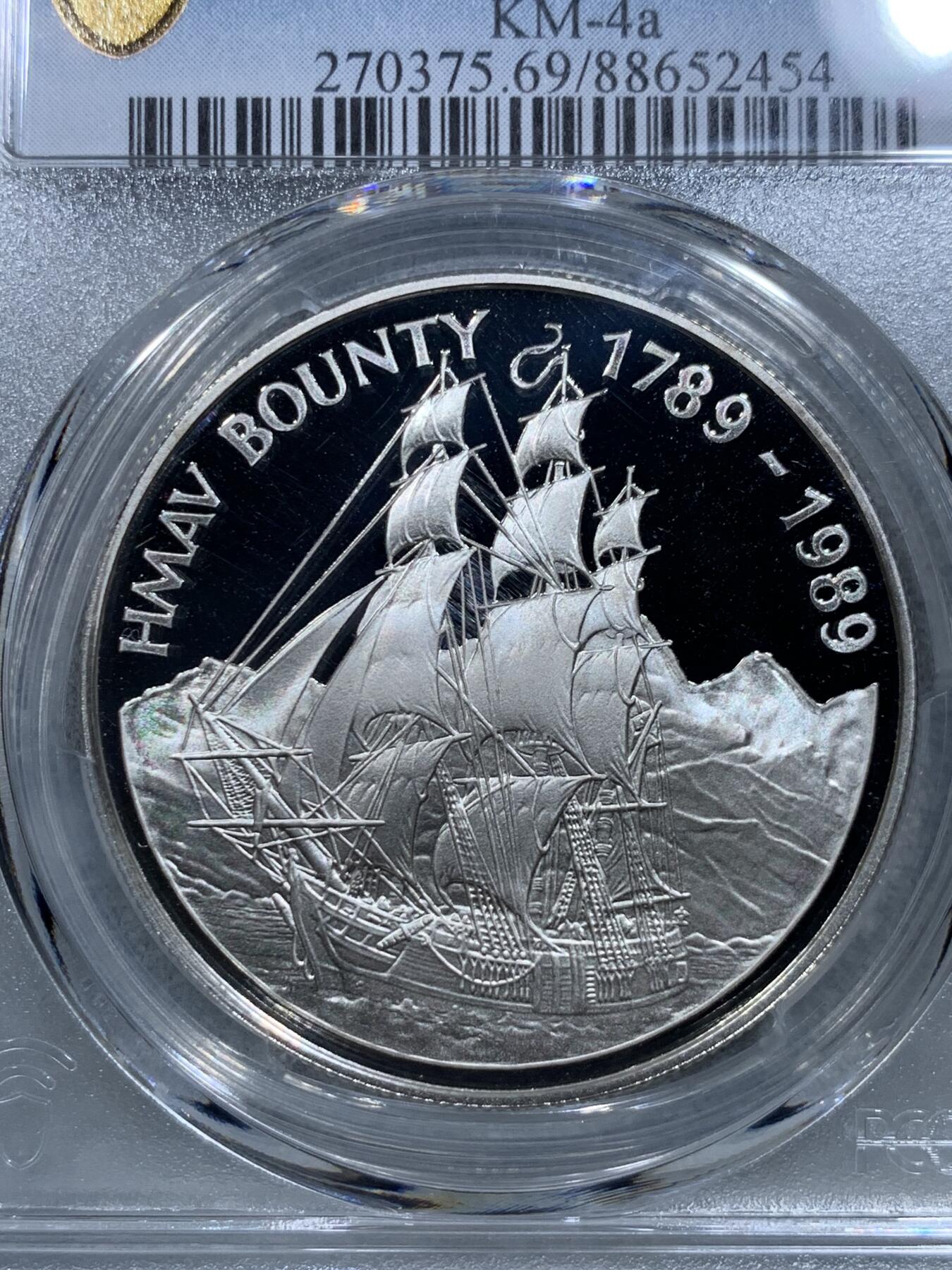 《竞宝斋》第326场 周日，周一，2场连拍 （全场包邮） PCGS PR68DCAM/PR69DCAM 皮特凯恩岛1990年/1989年“班蒂号”精制纪念套币一对（重28.26/枚，925银，银币主题取材来源于真实历史事件“叛舰喋血记”，极具投资收藏价值！）