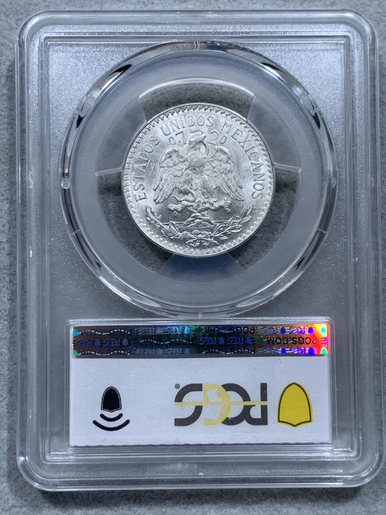 《竞宝斋》第327场 周日，周一，2场连拍 （全场包邮） PCGS MS66 1945年墨西哥鹰洋五十分银币，少见高分未流通状态，光度和底版都很丝滑