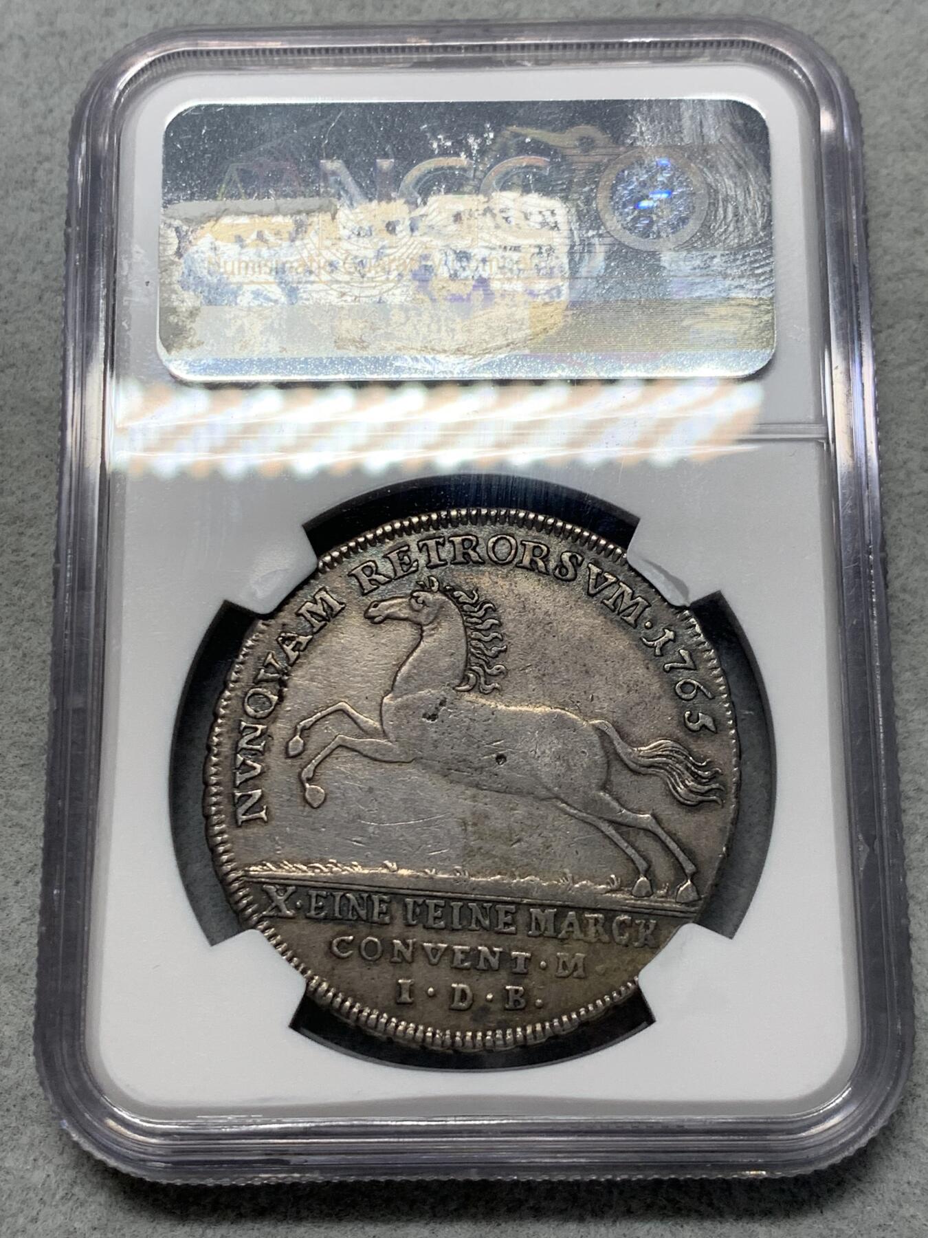《竞宝斋》第327场 周日，周一，2场连拍 （全场包邮） NGC XFD 德国 布伦瑞克 1765年 ⻜⻢泰勒大银币