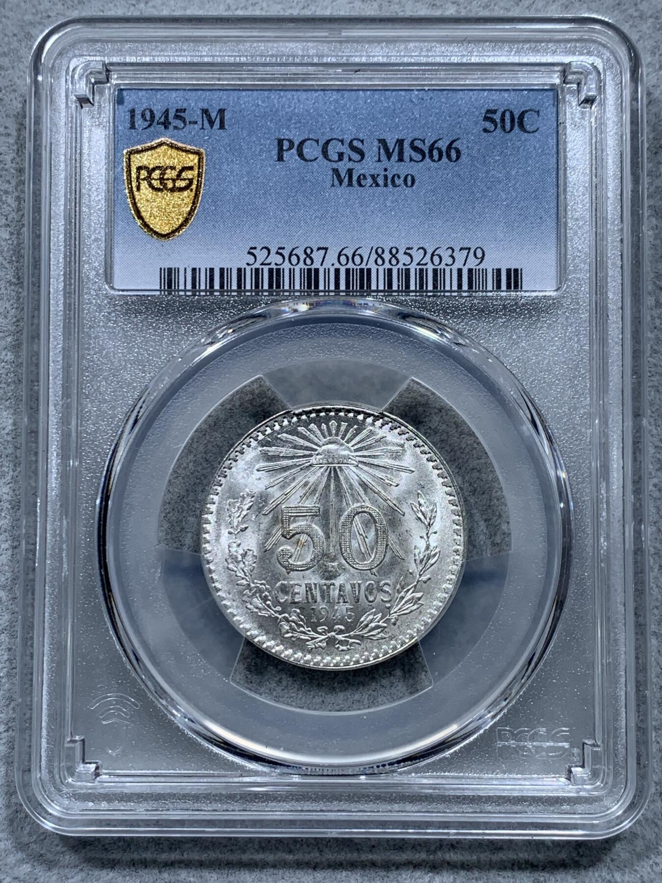 《竞宝斋》第327场 周日，周一，2场连拍 （全场包邮） PCGS MS66 1945年墨西哥鹰洋五十分银币，少见高分未流通状态，光度和底版都很丝滑