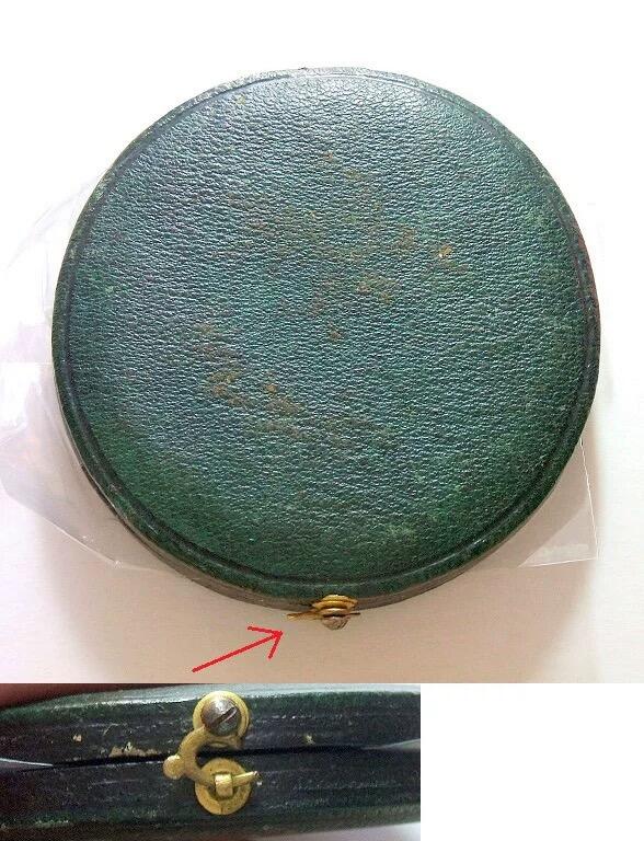 法国1859年 拿破仑三世精制高浮雕大镀金章 原盒 50MM