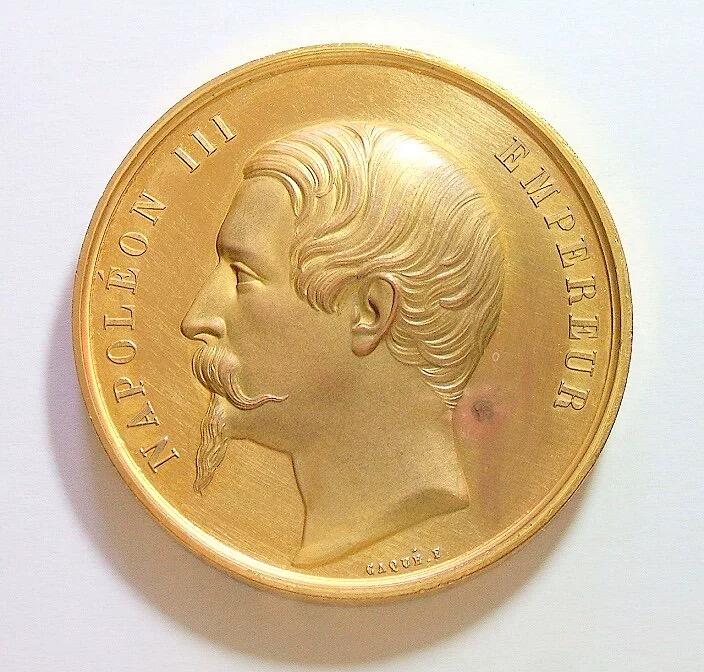 法国1859年 拿破仑三世精制高浮雕大镀金章 原盒 50MM