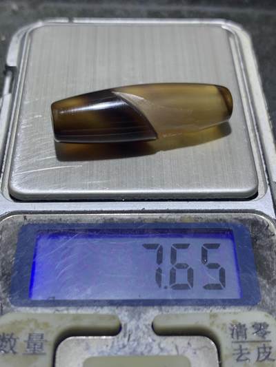 精美亚光高玉化天地巴西玛瑙手工俏色巧雕无相佛意境桶珠一个！ 精美亚光高玉化天地巴西玛瑙手工俏色巧雕无相佛意境桶珠一个！