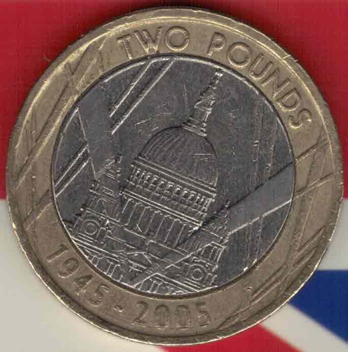 英国2005年2镑 二战胜利纪念币 双金属 实物如图