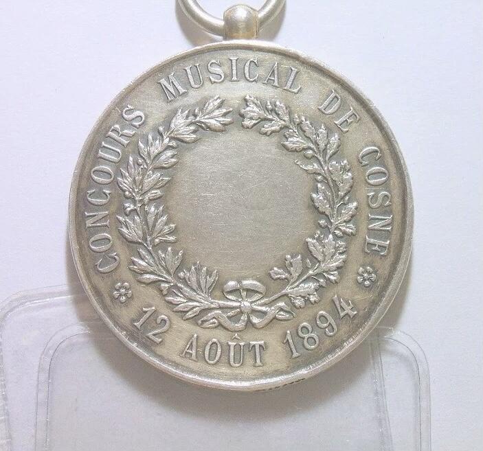 法国1894年 女神站像高浮雕精制大银章 40MM 26.5克