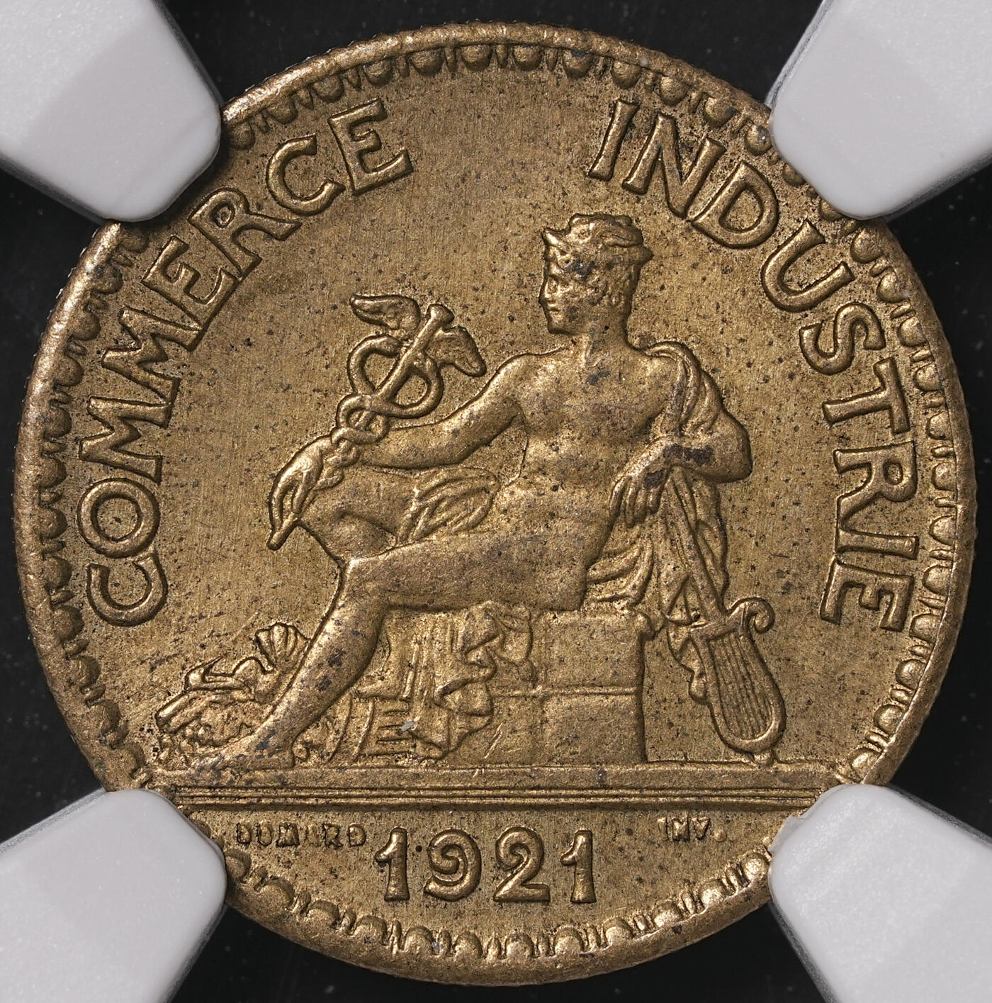 修遠堂世界钱币第四十七期 全场包邮 NGC评级 1921年法国50分，1法郎坐人铜币两枚