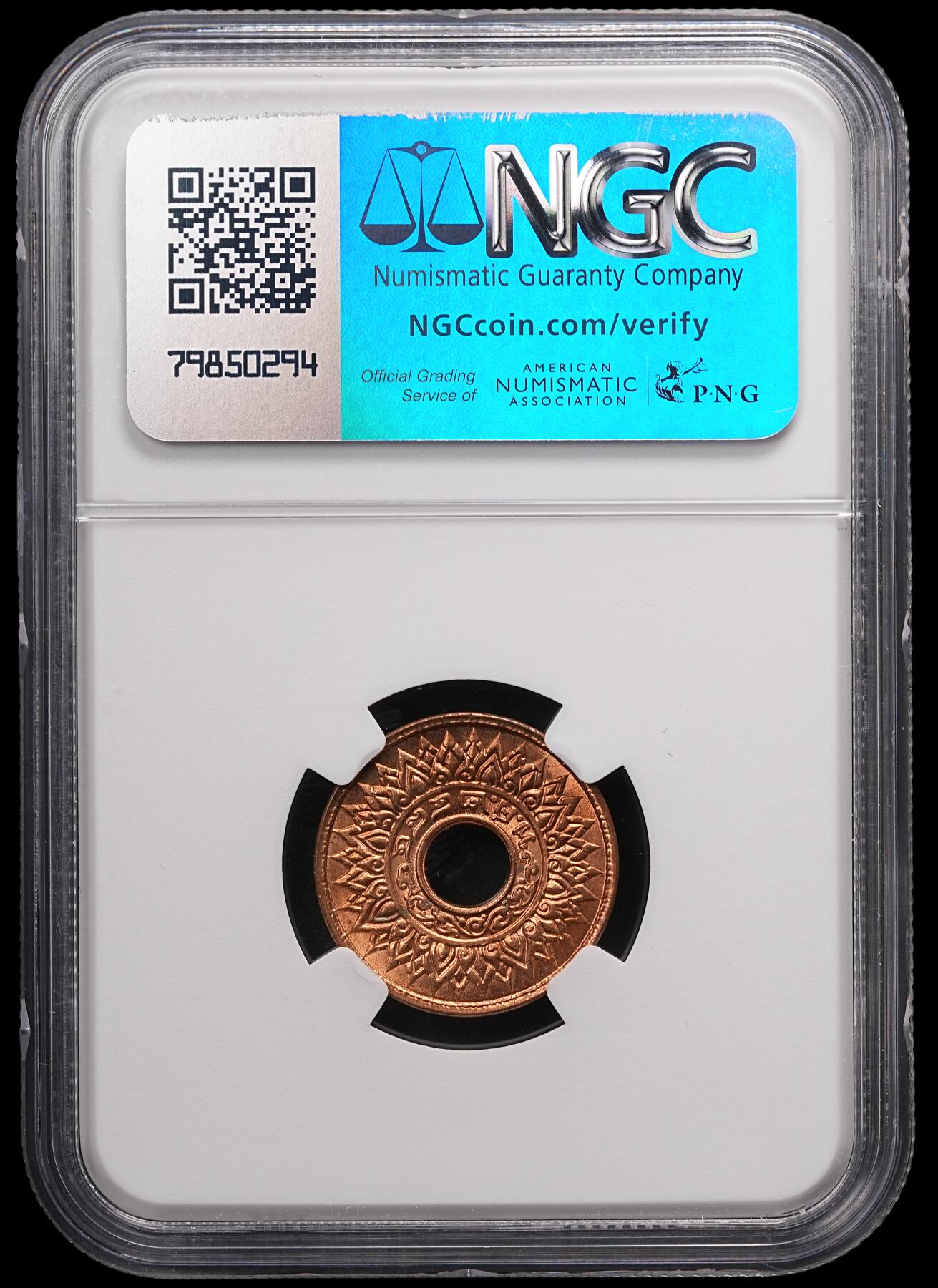 修遠堂世界钱币第四十七期 全场包邮 NGC MS65RB 1941年泰国中孔1萨当铜币