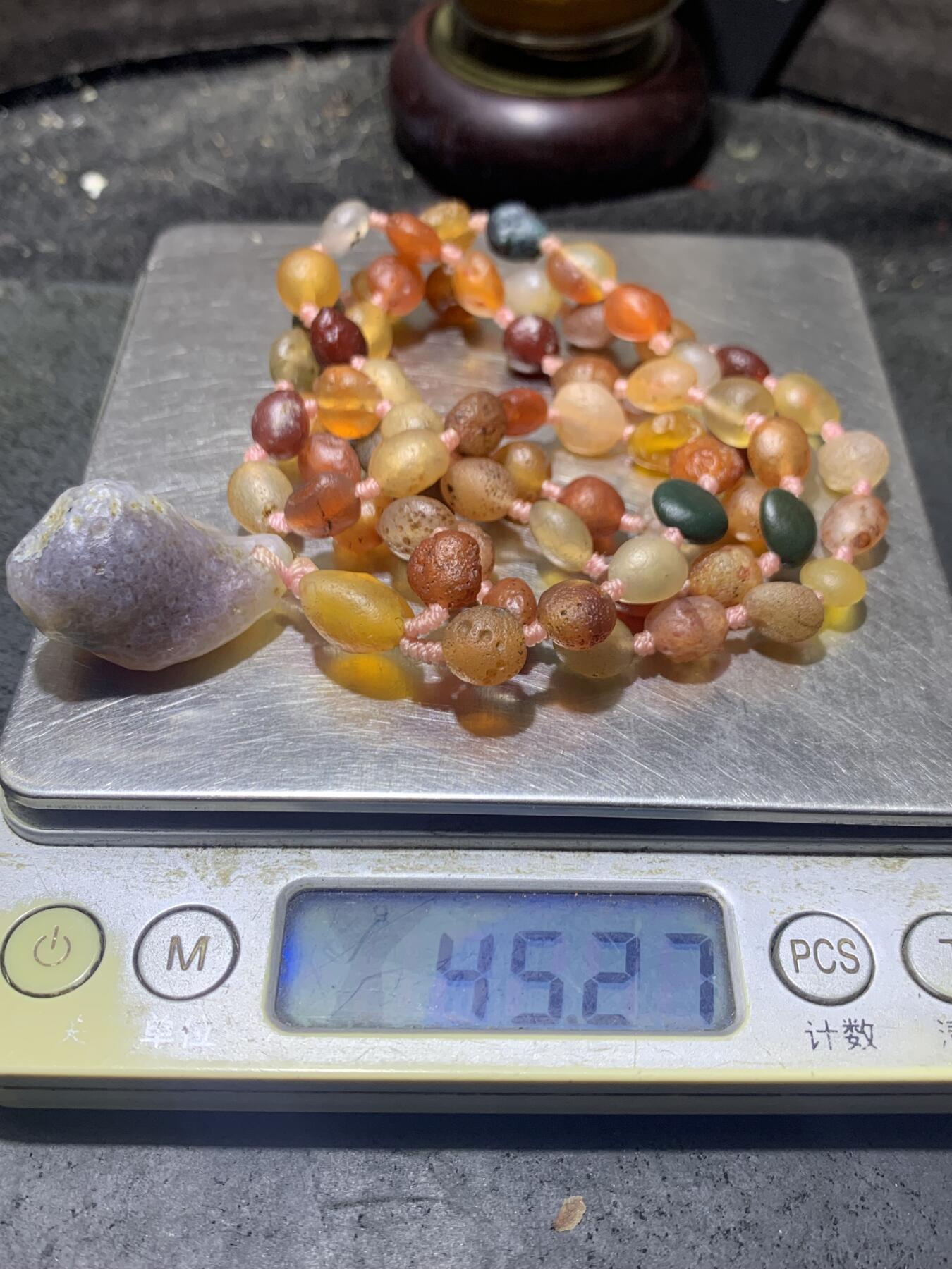 精美罕见高圆度阿拉善糖果玛瑙项链一条
