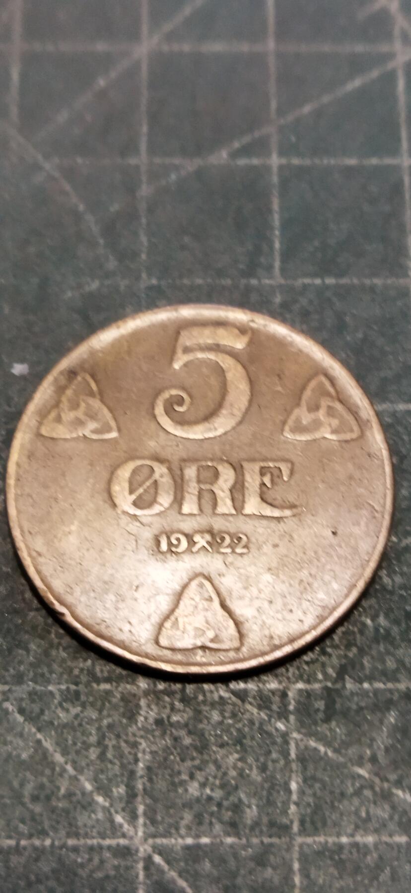 外国硬币初藏2024年第18场 挪威5欧尔铜币1922年直径27mm。