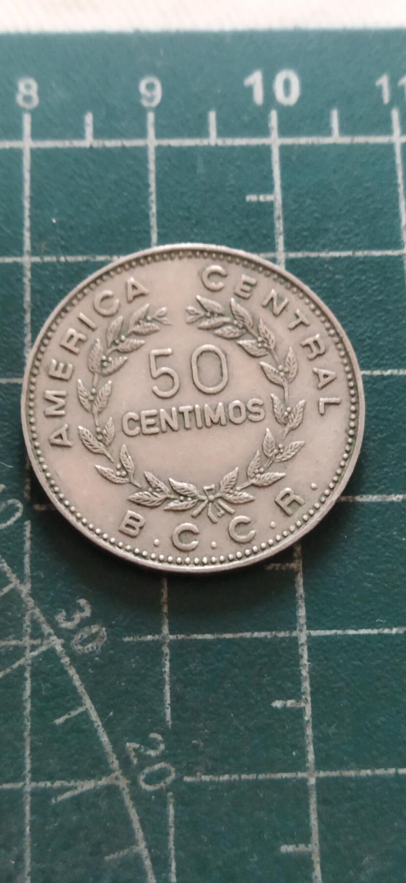 外国硬币初藏2024年第18场 哥斯达黎加50分镍币1972年直径26mm。