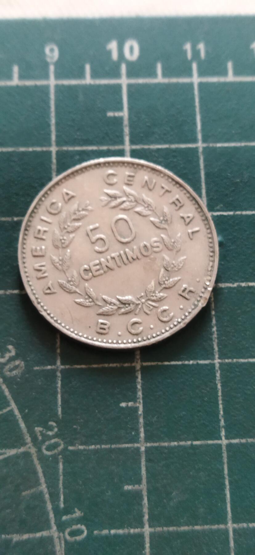 外国硬币初藏2024年第18场 哥斯达黎加50分镍币1975年直径26mm。