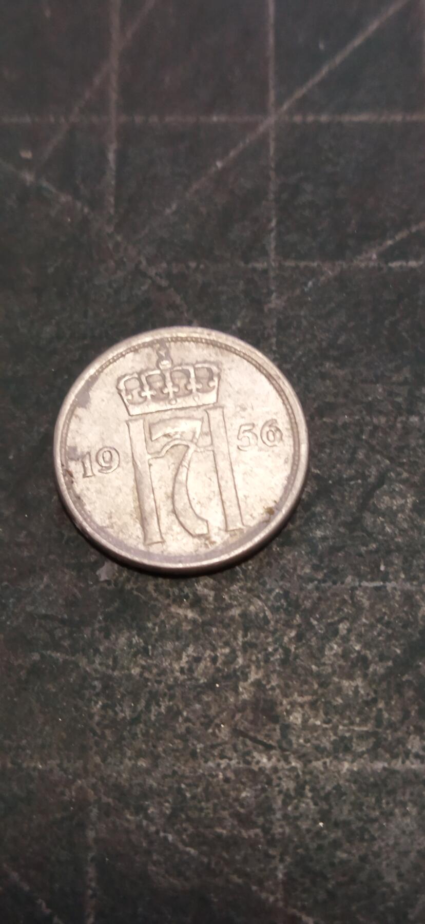 外国硬币初藏2024年第18场 挪威1欧尔镍币1956年。