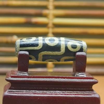 颜紫熹品牌回流天珠专场第4期 - 藏区回流牙黄黑金天珠1