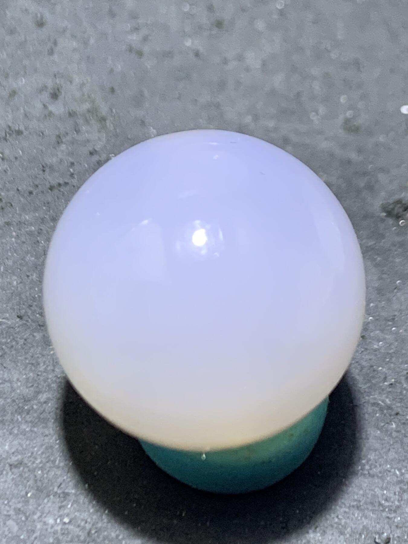 精美高玉化亚光海洋玉髓手工俏色巧雕一心向佛意境圆珠一个！
