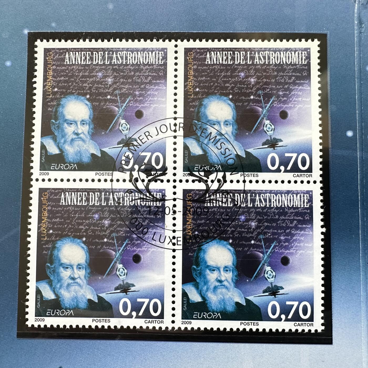 🌹外币初藏🌹🐯第100场 感谢诸友支持捧场！本期全场包邮！ 卢森堡2009年伽利略400周年纪念版欧元套币含邮票四方联