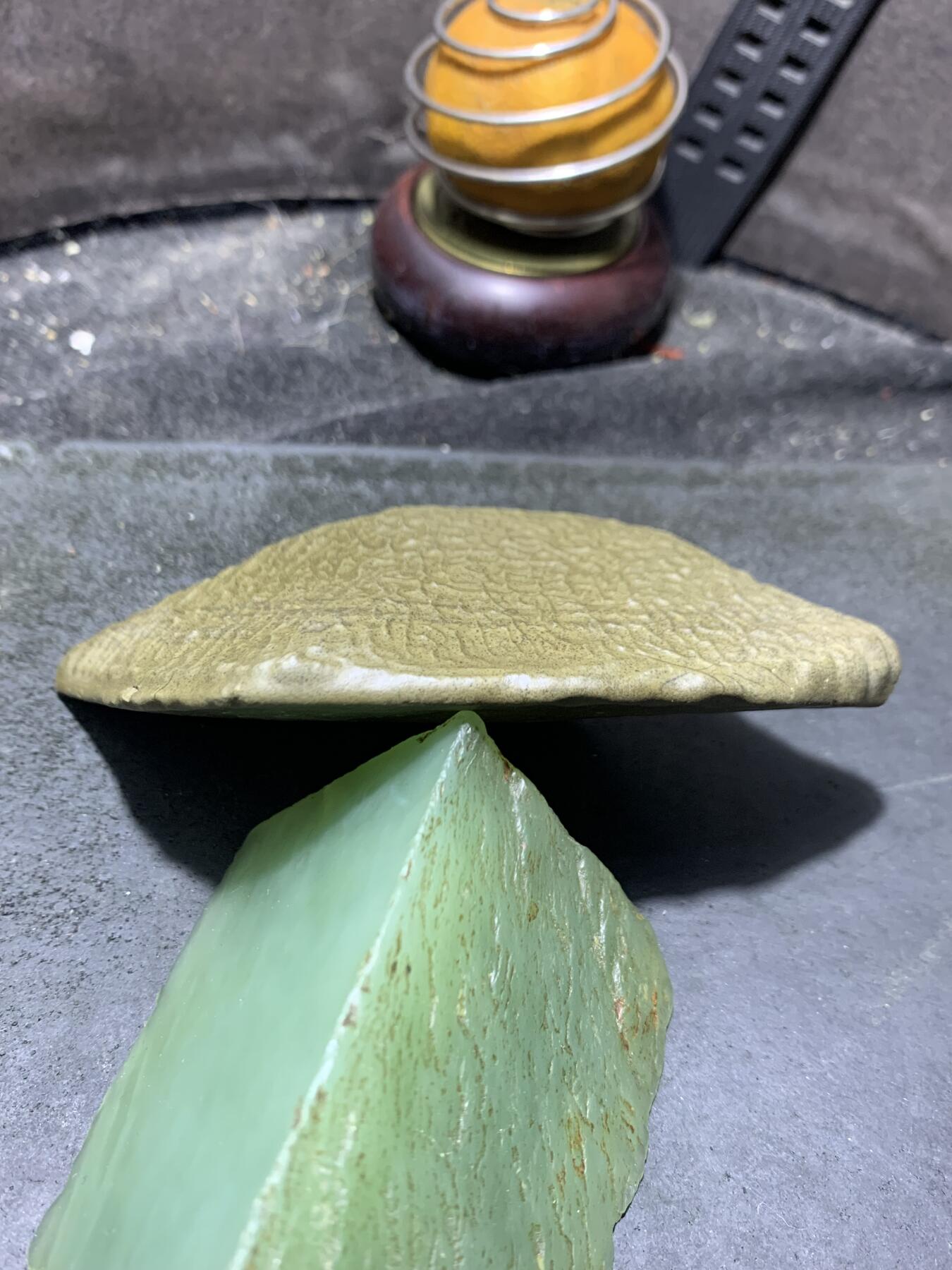 放福利，精美新疆皱皮绿泥石原石把件（镇纸，摆件）一块