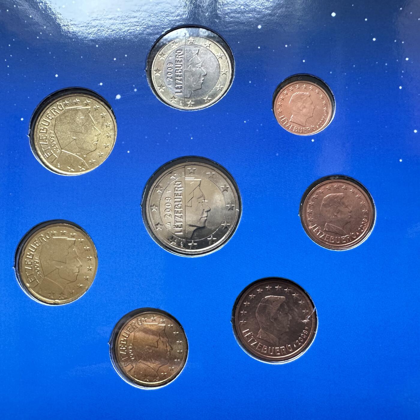 🌹外币初藏🌹🐯第100场 感谢诸友支持捧场！本期全场包邮！ 卢森堡2009年伽利略400周年纪念版欧元套币含邮票四方联