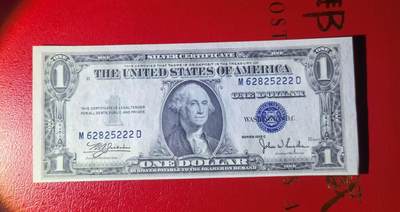 Unc 美国纸币 1935年C版 2元纸币 银币券 豹子号222 有一个边缘轻微压 - Unc 美国纸币 1935年C版 2元纸币 银币券 豹子号222 有一个边缘轻微压
