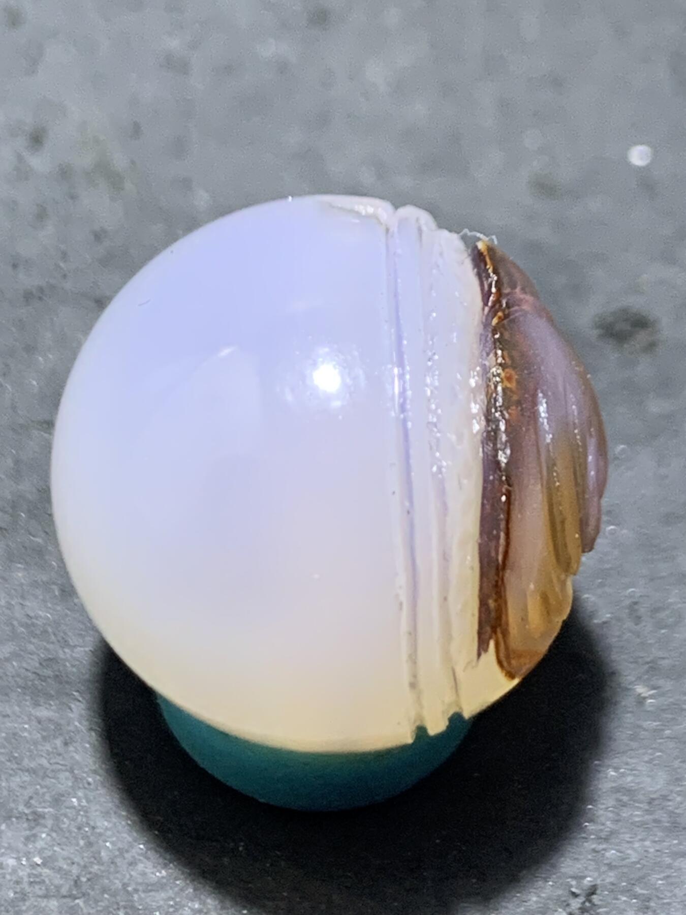 精美高玉化亚光海洋玉髓手工俏色巧雕一心向佛意境圆珠一个！