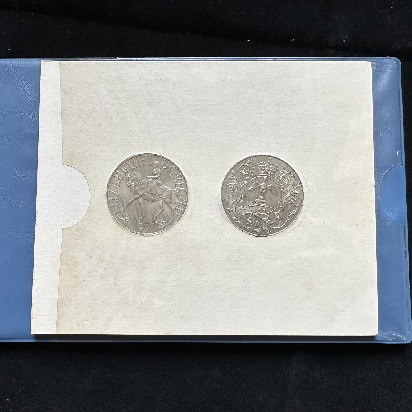 🌹外币初藏🌹🐯第100场 感谢诸友支持捧场！本期全场包邮！ 1977年女王银禧英联邦纪念邮票全册 像一本书应该所有英联邦的都在了