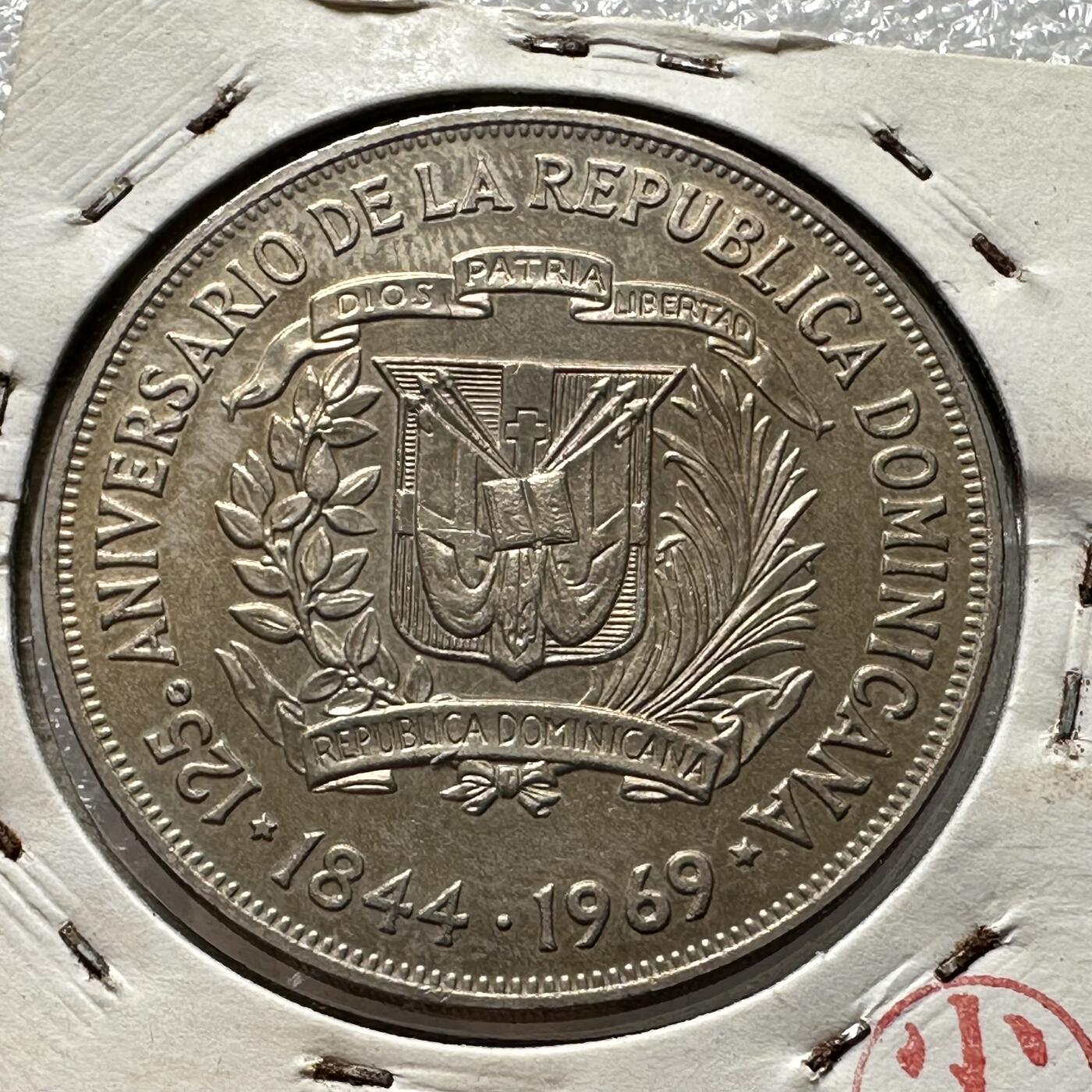 🌹外币初藏🌹🐯第100场 感谢诸友支持捧场！本期全场包邮！ 多米尼加1969年一比索纪念币 克朗型