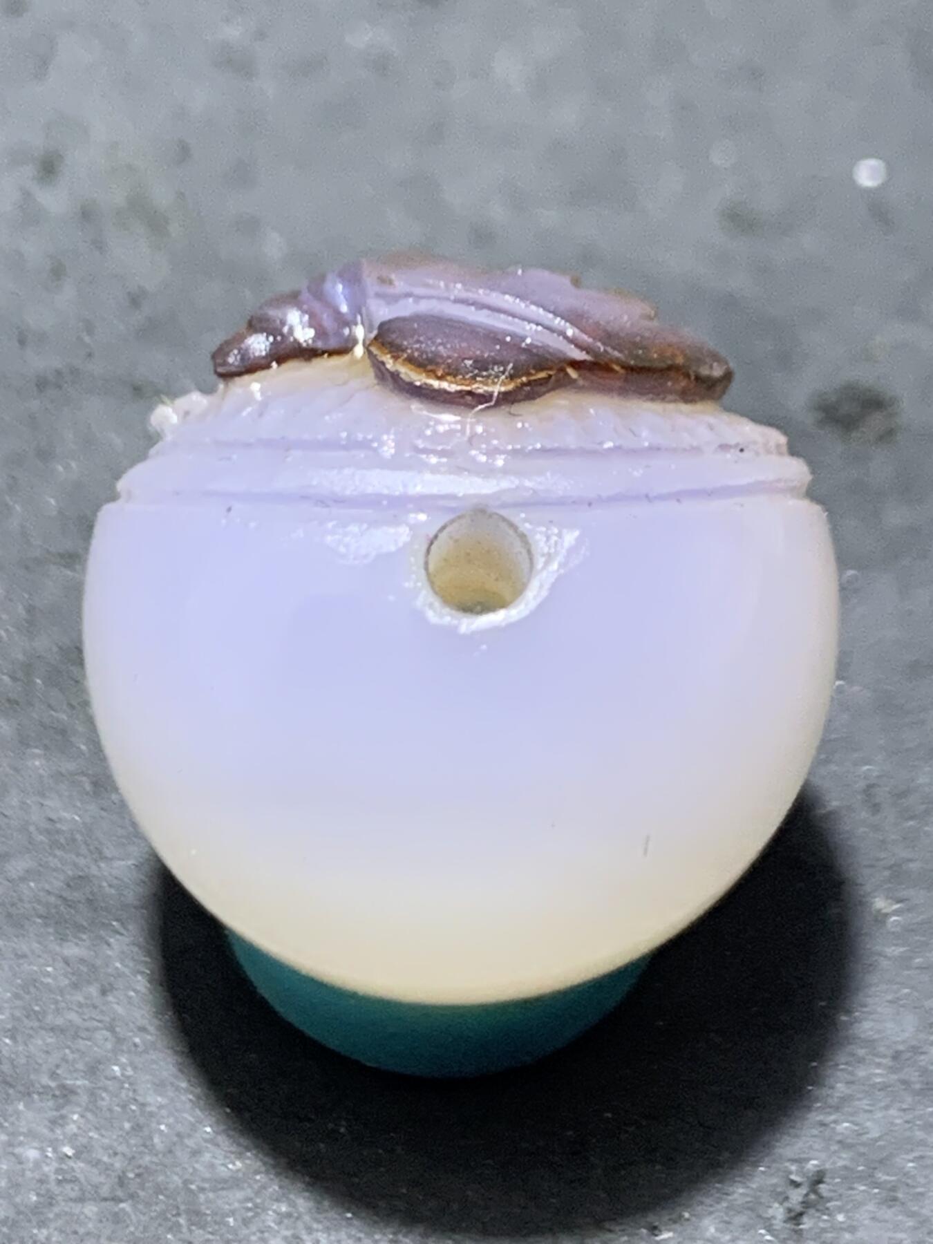 精美高玉化亚光海洋玉髓手工俏色巧雕一心向佛意境圆珠一个！