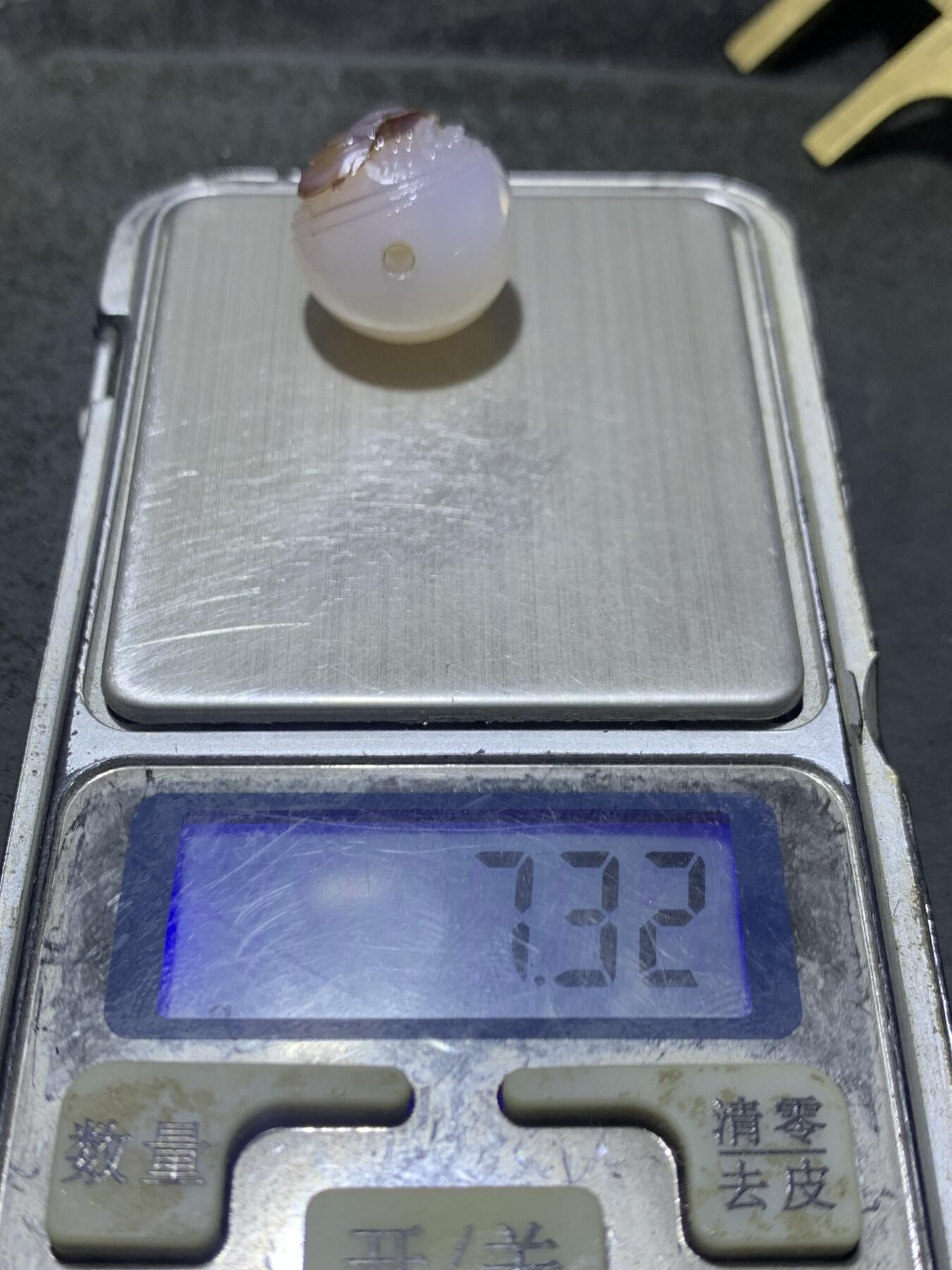 精美高玉化亚光海洋玉髓手工俏色巧雕一心向佛意境圆珠一个！
