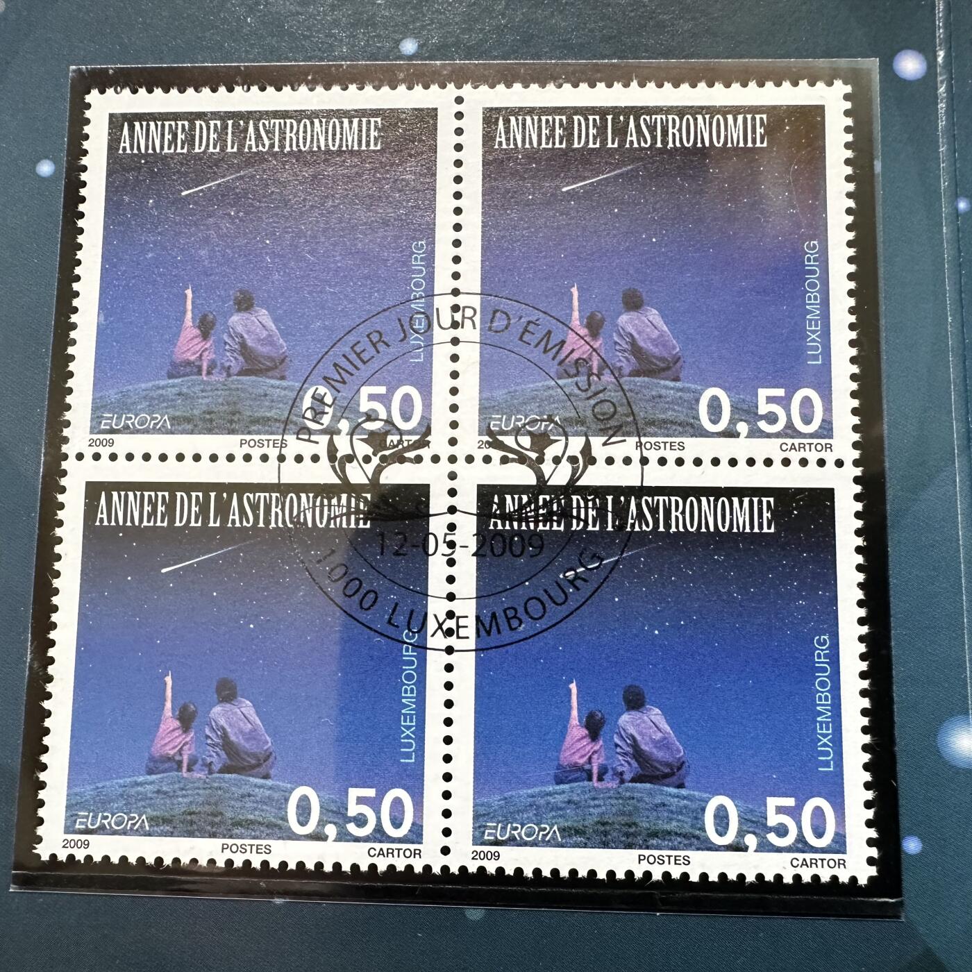 🌹外币初藏🌹🐯第100场 感谢诸友支持捧场！本期全场包邮！ 卢森堡2009年伽利略400周年纪念版欧元套币含邮票四方联