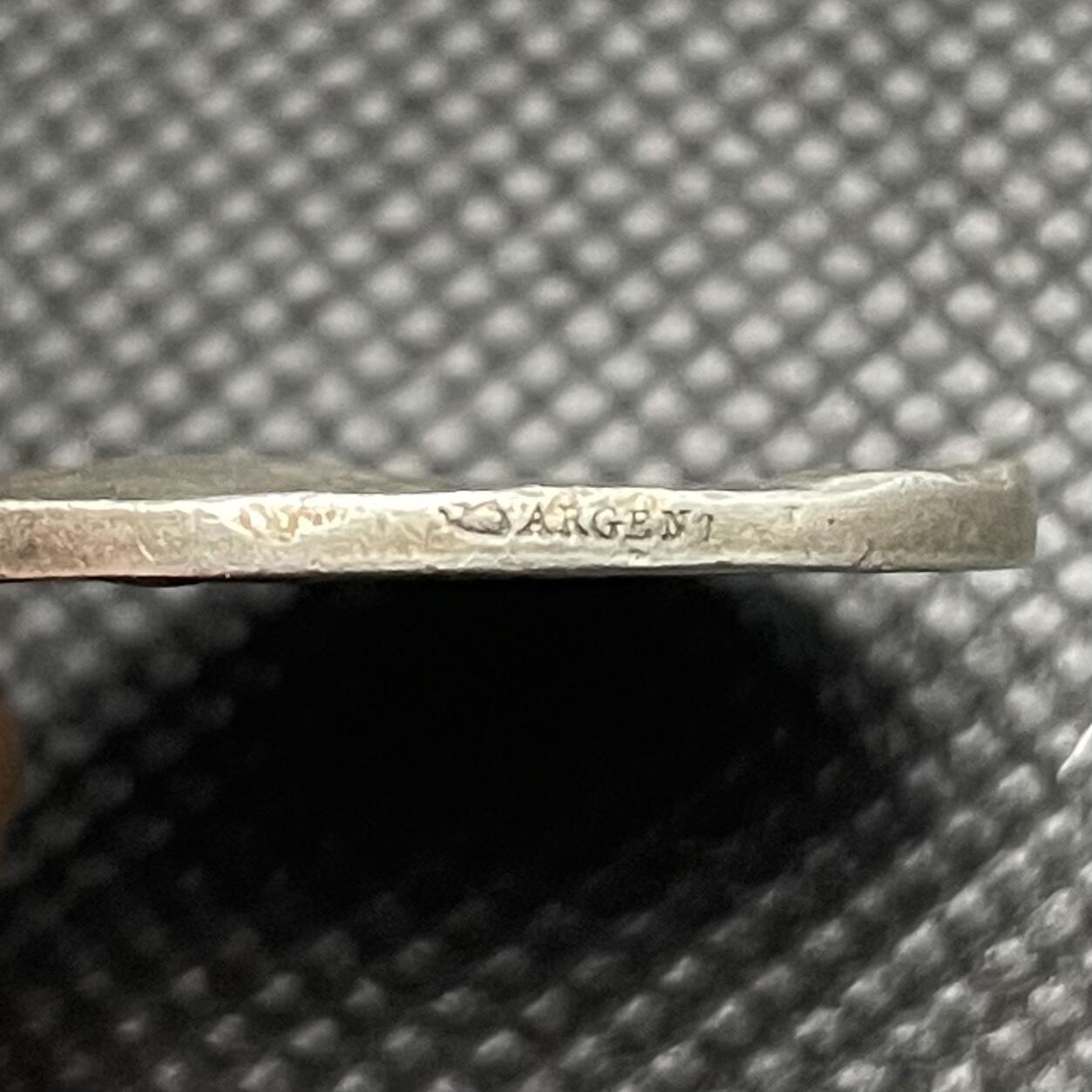 「木头集藏」章牌专场-第50期 Rivet～法国储蓄基金小银章  直径：26.5 mm，10 g，边铭：丰饶角 ARGENT