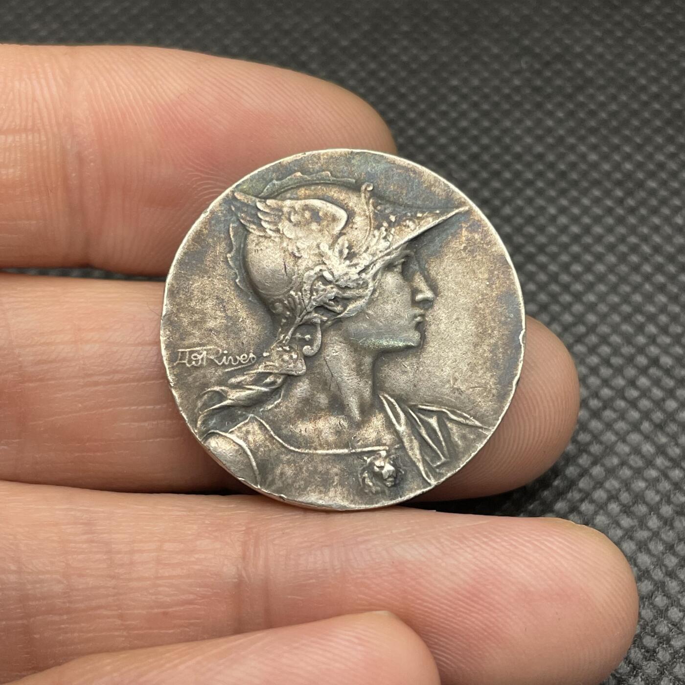 「木头集藏」章牌专场-第50期 Rivet～法国储蓄基金小银章  直径：26.5 mm，10 g，边铭：丰饶角 ARGENT