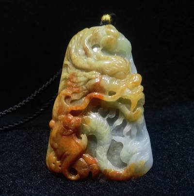 纯天然翡翠A货双色红翡+黄翡洪福齐天龙牌吊坠挂件，霸气十足，无纹裂。尺寸: 7.3*4.8*1.6 - 纯天然翡翠A货双色红翡+黄翡洪福齐天龙牌吊坠挂件，霸气十足，无纹裂。尺寸: 7.3*4.8*1.6