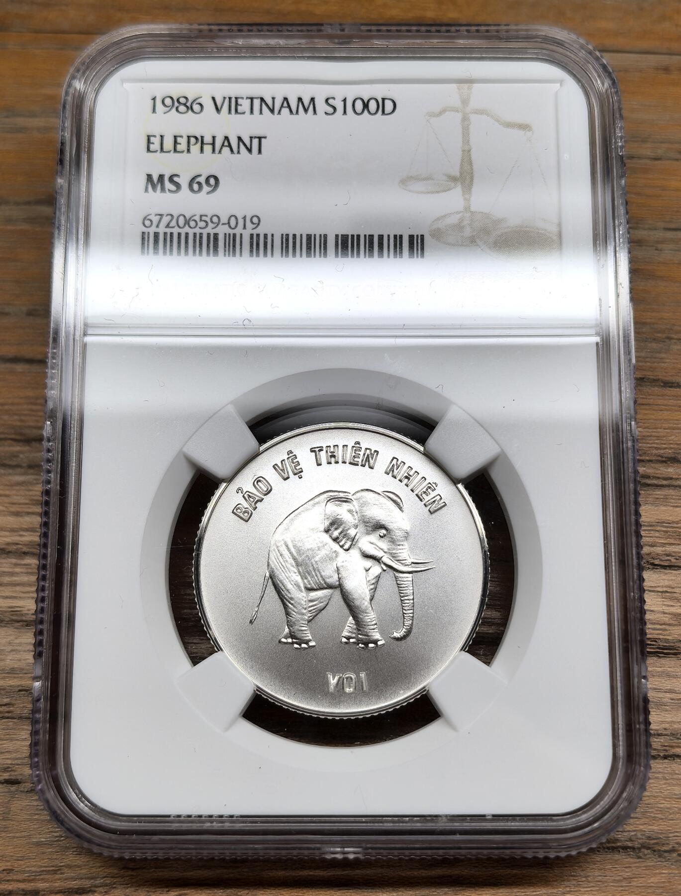 凡希社世界钱币微拍第二百九十期 1987越南动物100D银币三枚套NGC-MS69，全套完美收藏级，这套69难度不小！(多图)