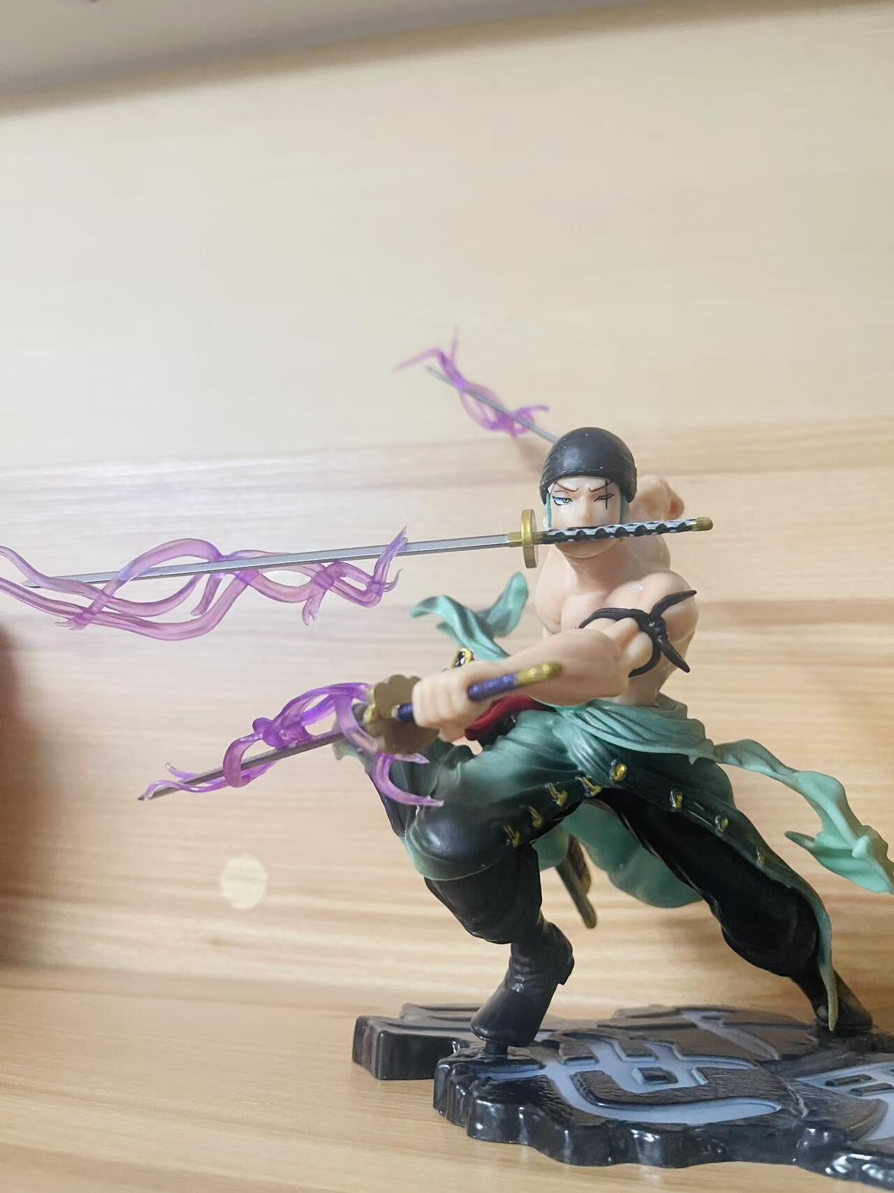 零元拍：索隆三刀流 三千天下 祖国版手办 分色精美 很大一只 造型霸气，无包装