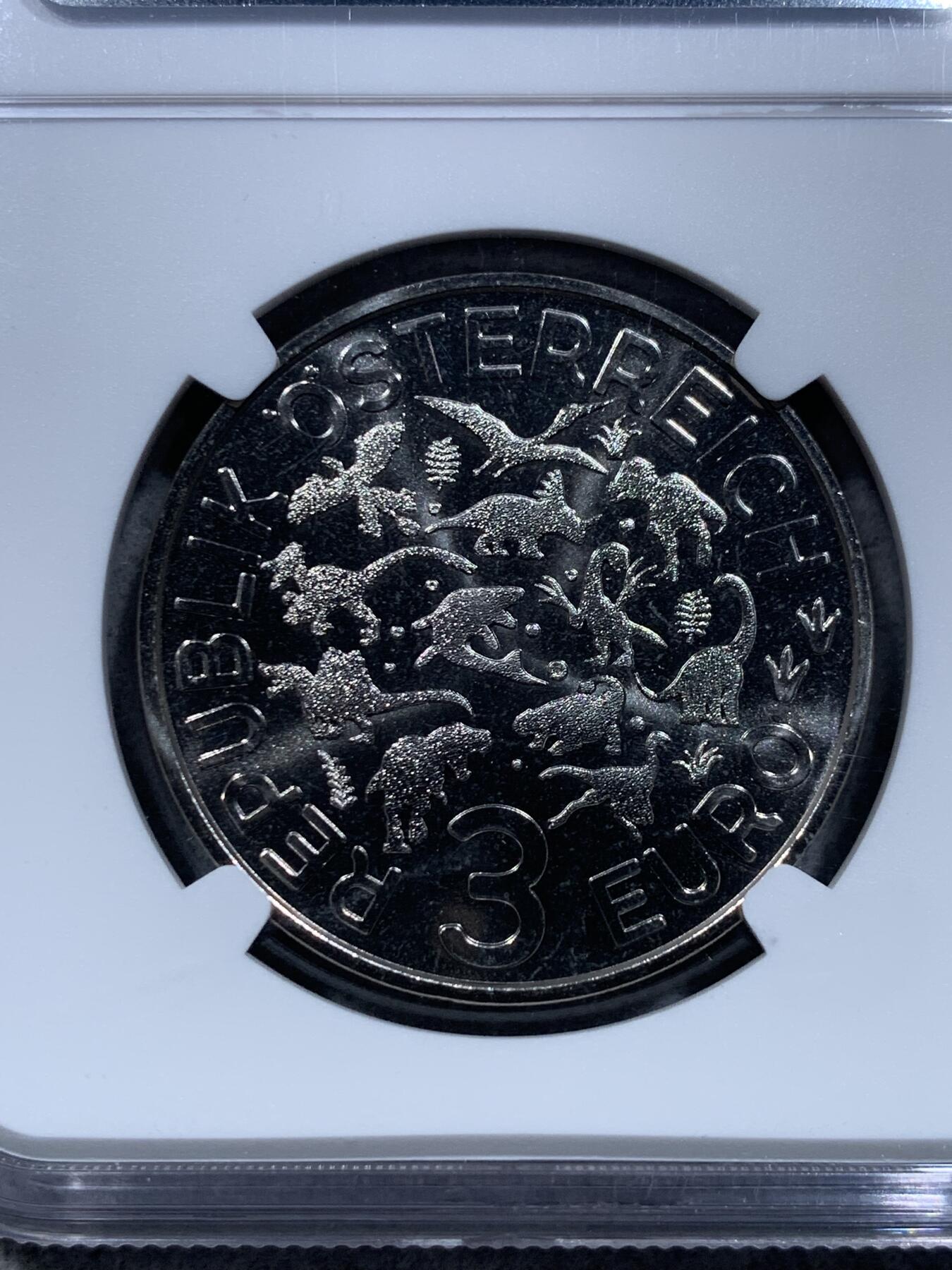 《竞宝斋》第328场 周日，周一，周二 3场连拍 （全场包邮） NGC MS69 奥地利2021恐龙彩色萤光金属纪念币，首日蓝标