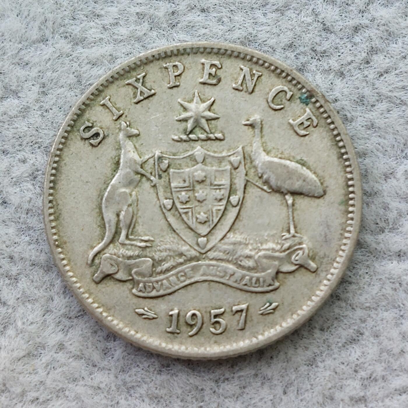 澳大利亚1957年伊丽莎白二世6便士银币