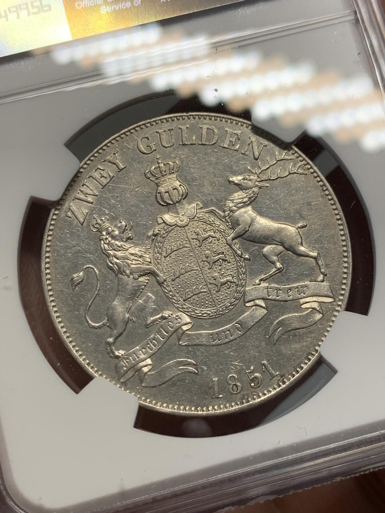 《竞宝斋》第328场 周日，周一，周二 3场连拍 （全场包邮） NGC AUD 德国1851年符腾堡鹿狮2古尔登大银币 流通十分充分 少见年份