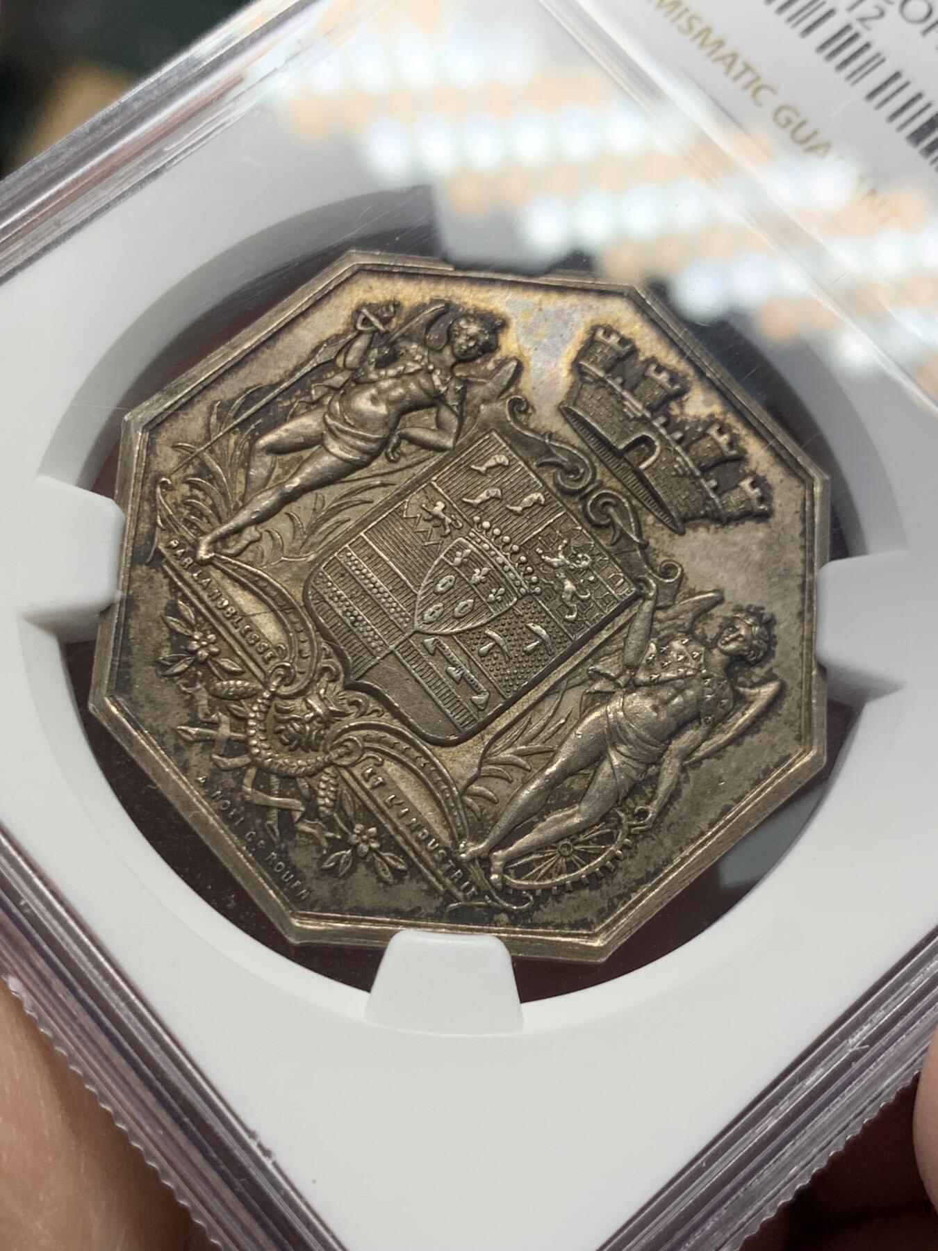 《竞宝斋》第328场 周日，周一，周二 3场连拍 （全场包邮） NGC MS63 法国Bolbec商会大八角银质代币，稀少品。俩天使一左一右守护，端庄威严。 唯一记录