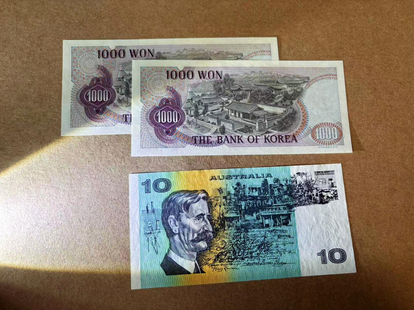 【Blue Auction】✨世界纸币精拍第582期【精】  【一组3张】澳大利亚10元&韩国1000元 UNC-