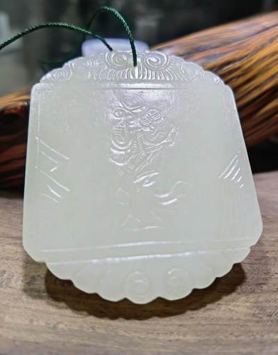 旧藏和田白玉童子纳福玉质油润细腻脂粉十足！复古典雅！精雕细刻吉祥如意！克重:50.7尺寸:5.9*4.8cm - 旧藏和田白玉童子纳福玉质油润细腻脂粉十足！复古典雅！精雕细刻吉祥如意！克重:50.7尺寸:5.9*4.8cm
