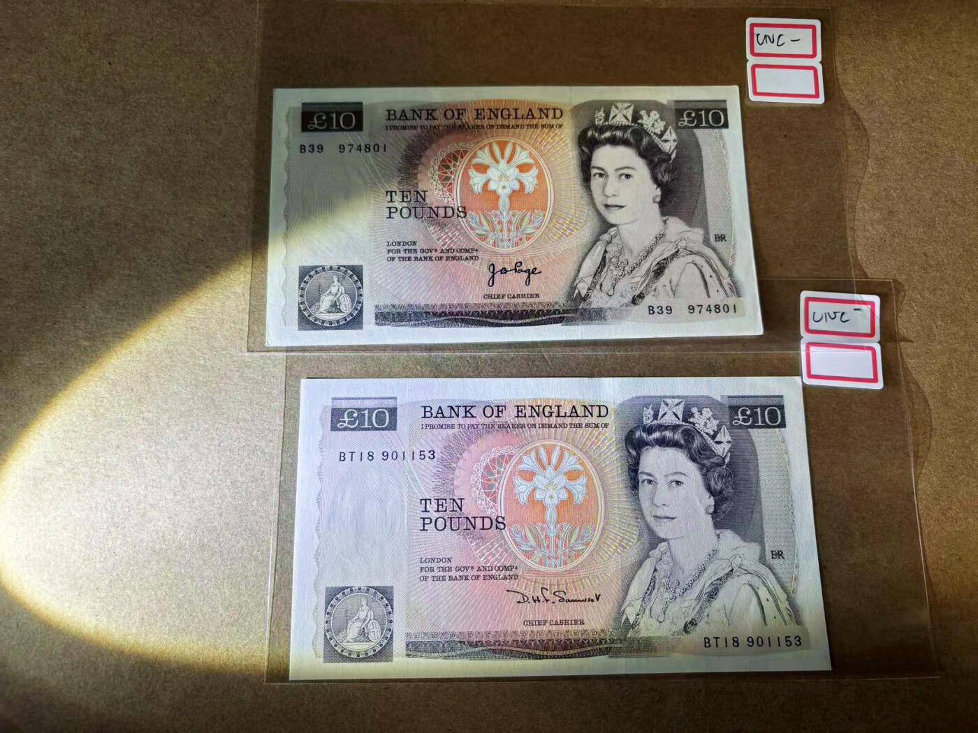 【Blue Auction】✨世界纸币精拍第582期【精】 【一组2张 含无47】英国 D序列10镑 UNC-