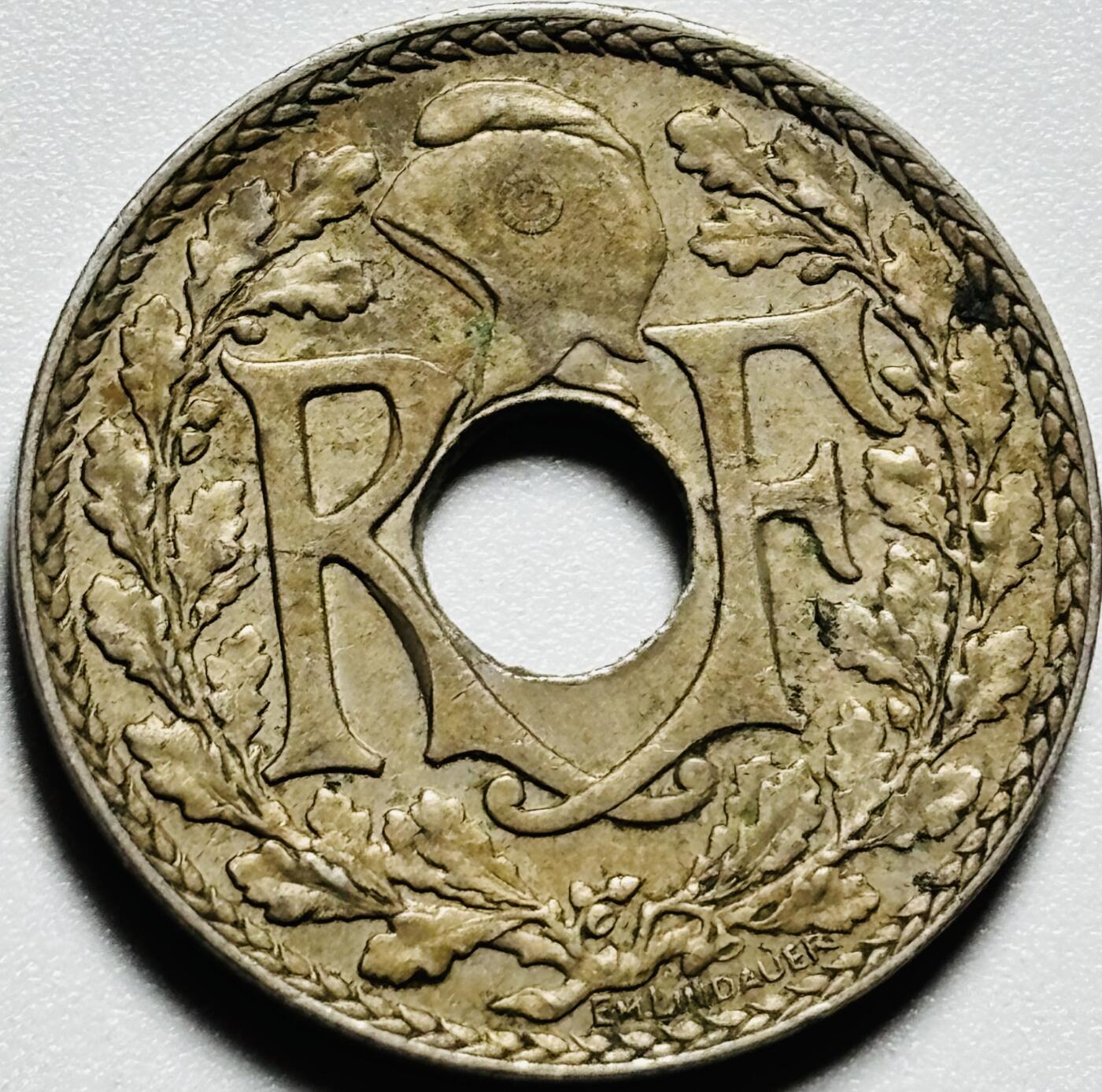 文馨钱币收藏第187 场 好品 1935 年二战时期法属印支 10 分