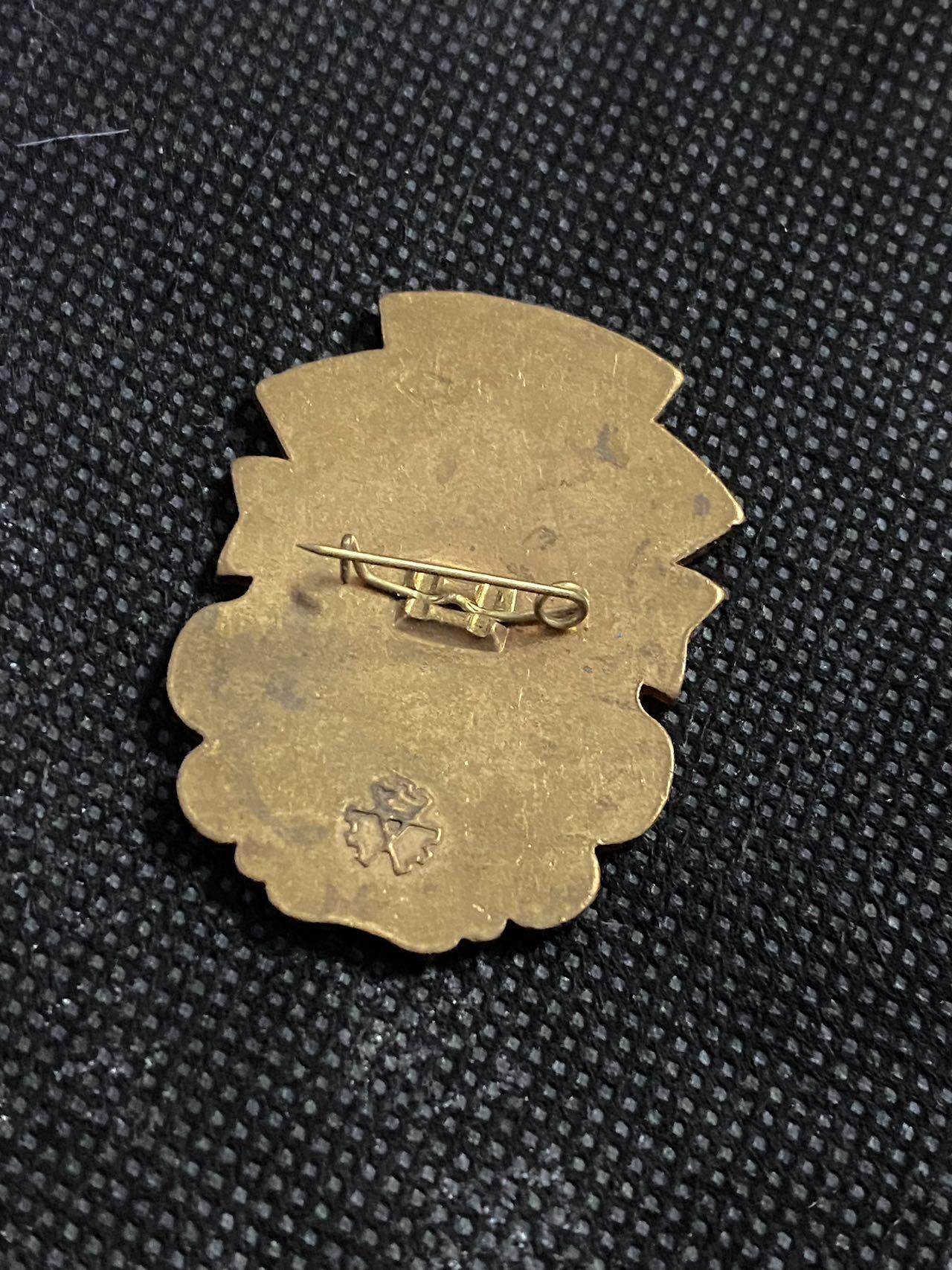 苏联勋章奖章拍卖12月6日晚上九点结束 找不到的加我qq或者微信都是184277308备注苏章拍卖。最好加微信群每次都会通知还有提前可以一口价的 最近会持续拍卖一些东西。			 乌克兰50年