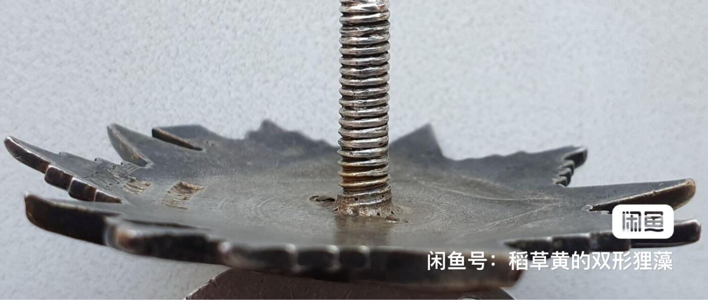 苏联勋章奖章拍卖12月6日晚上九点结束 找不到的加我qq或者微信都是184277308备注苏章拍卖。最好加微信群每次都会通知还有提前可以一口价的 最近会持续拍卖一些东西。			 苏联二级为国战争勋章 49032 空中射手 五位数早期 左下角磕碰 左角顶部微小磕碰 其他有几处掉皮 原配银轮 党徽原配 非常早的二级为国号段已经接近挂版 背面左边底部有检验戳 挺少见的 Дудин Александр Аркадьевич 6次轰炸赫尔辛基 其中3次在夜间。