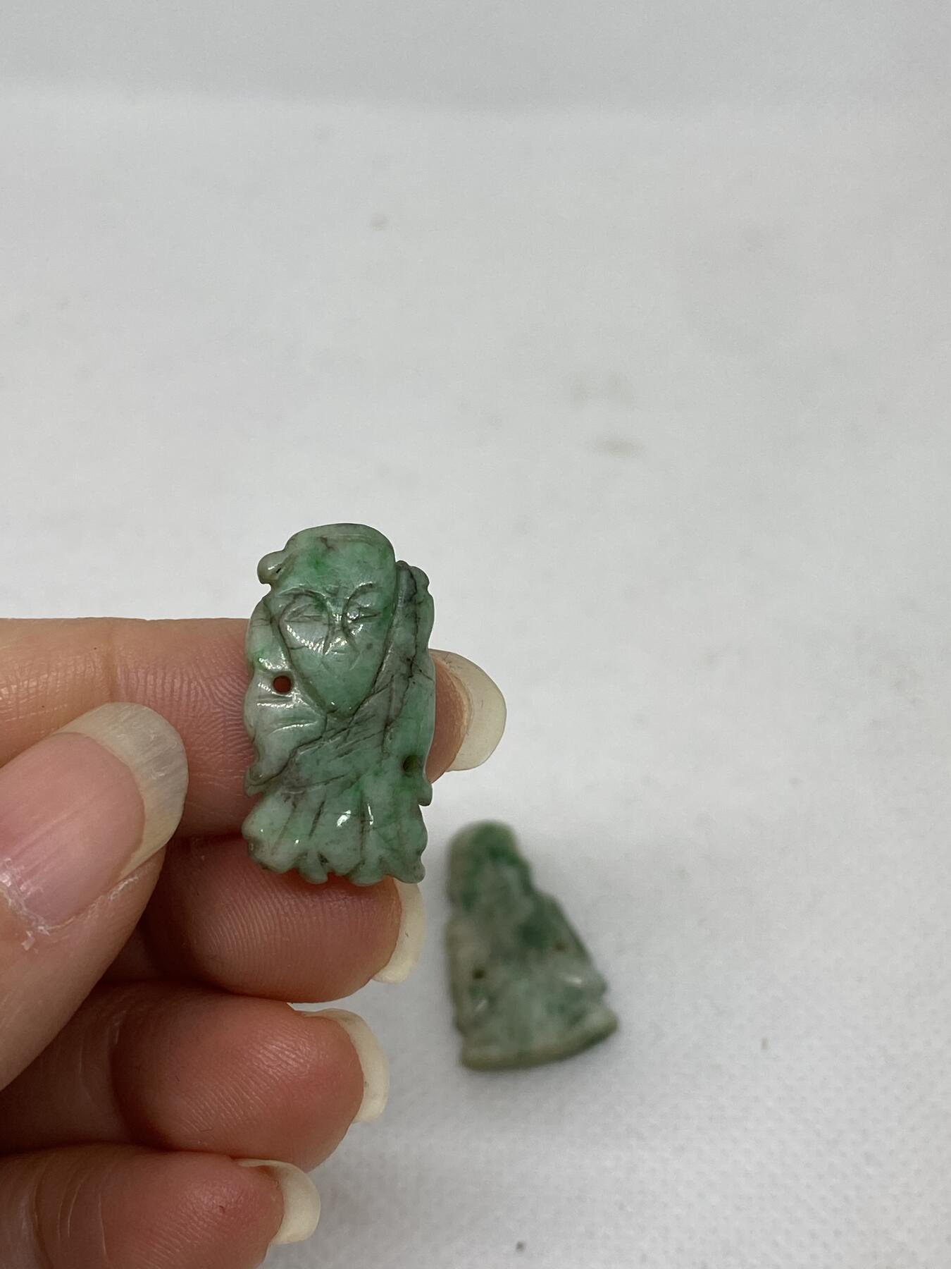 老翡翠“福禄寿”三星，尺寸2.4厘米左右，品相如图，400包快递