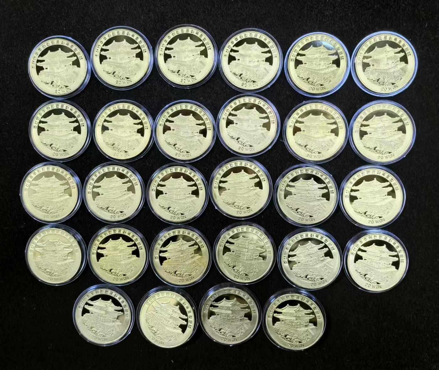 朝鲜纪念北京奥运会28个体育项目28枚铜币大全套，公司清账甩货，原价一千左右的套币，现在550元团购，数量有限，欲购从速，全场包邮，品相基本如图，随机发放，极个别有轻微氧化 朝鲜纪念北京奥运会28个体育项目28枚铜币大全套，公司清账甩货，原价一千左右的套币，现在550元团购，数量有限，欲购从速，全场包邮，品相基本如图，随机发放，极个别有轻微氧化