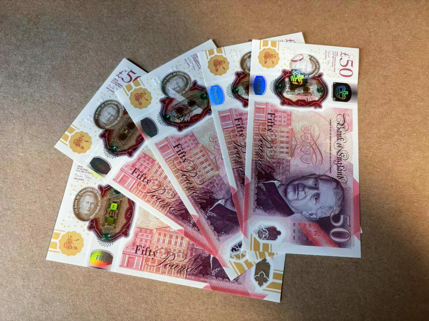 【Blue Auction】✨世界纸币精拍第583期【精】 【一组5张含无47】英国 2024年50镑 全新UNC