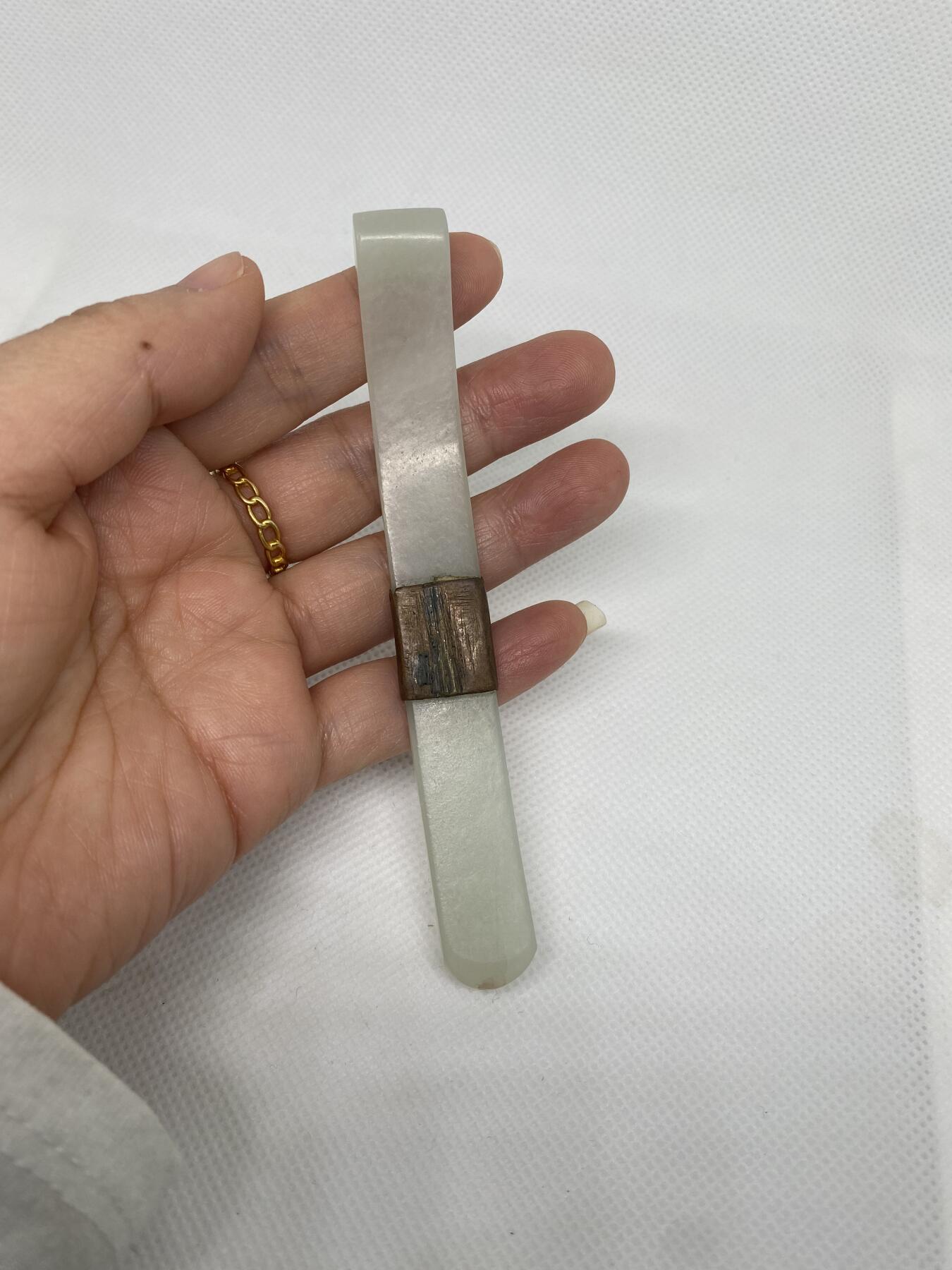 老和田玉簪子，尺寸10.7厘米，品相如图，500包快递